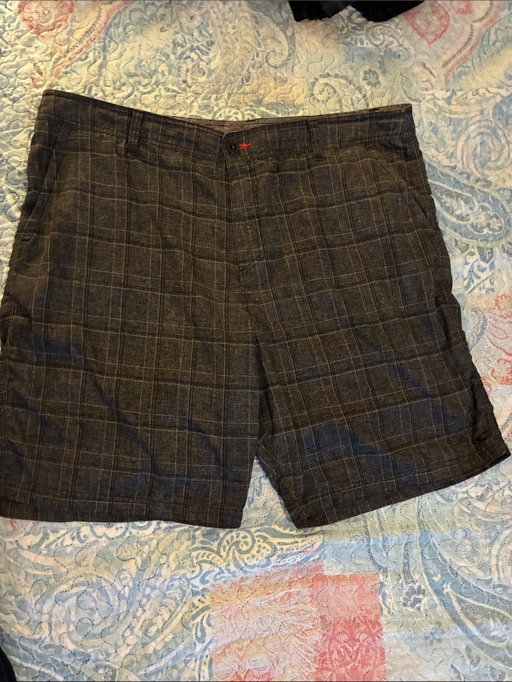 Men's Plaid Casual Shorts in Dark Charcoal